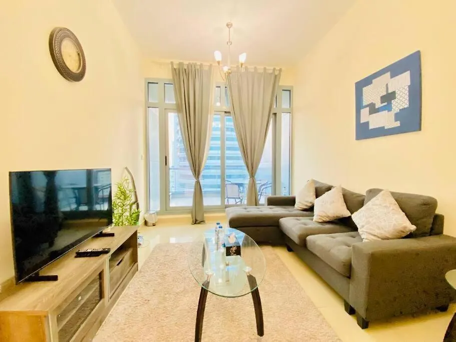 Dubai Marina 1 Bedroom Hall Apartment With Beautiful View