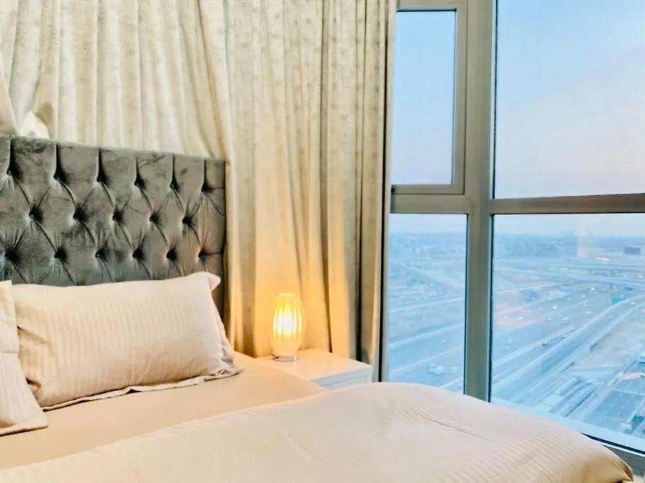 Dubai Marina 1 Bedroom Hall Apartment With Beautiful View